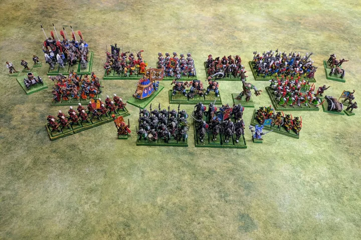 Grudgebringer army, arrayed for battle.